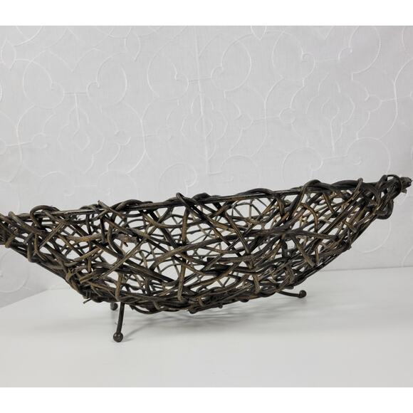 VINTAGE Woven Twisted Vine Leaf Shaped Bowl Basket Table Centerpiece Footed Rare - Picture 5 of 15